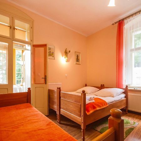 Willa Jagniatkow Bed & Breakfast Luaran gambar