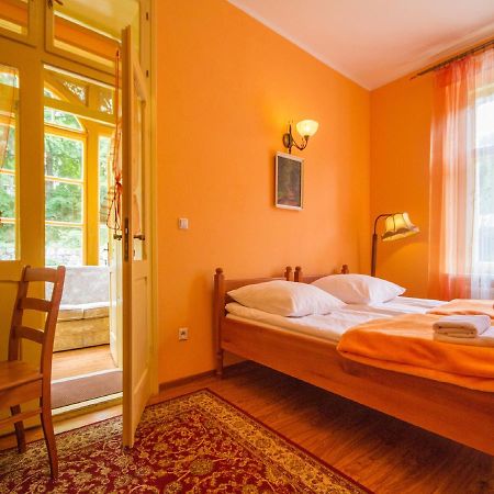 Willa Jagniatkow Bed & Breakfast Luaran gambar