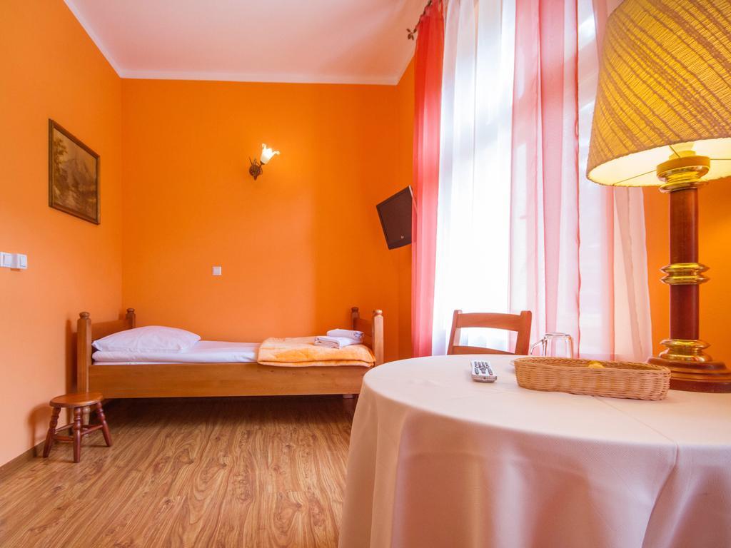Willa Jagniatkow Bed & Breakfast Luaran gambar