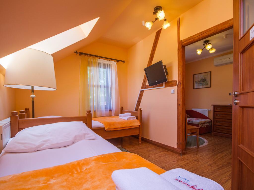 Willa Jagniatkow Bed & Breakfast Luaran gambar